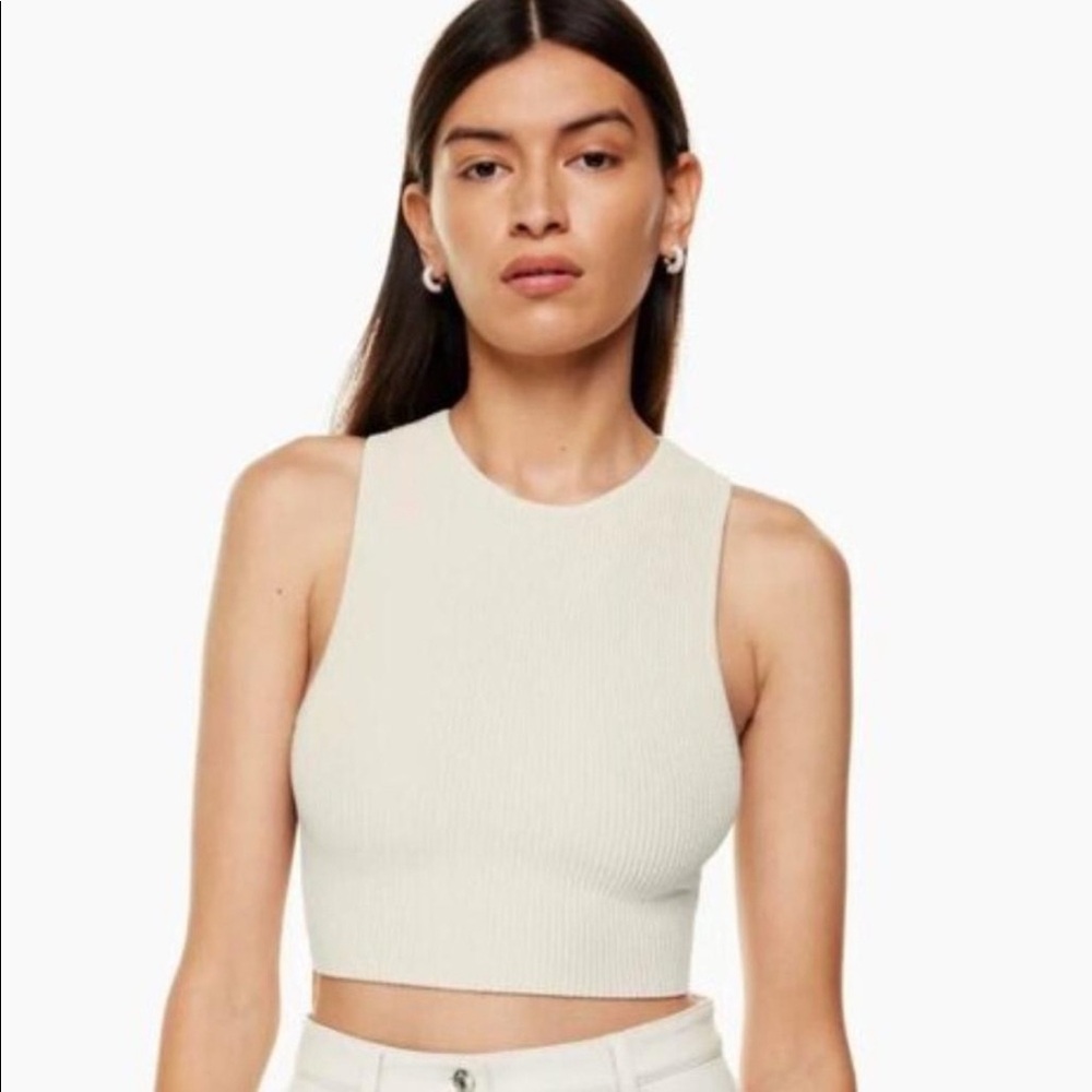 Aritzia Sculpt Knit Racer Cropped Tank